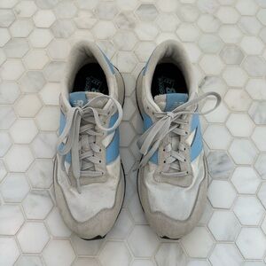 New Balance, size 9.5 sneaker